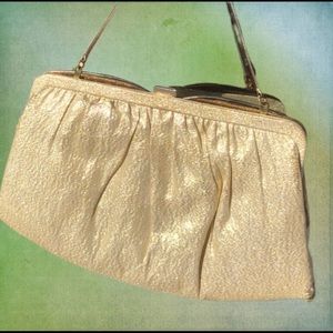 🛼Vintage Gold Wrist Bag